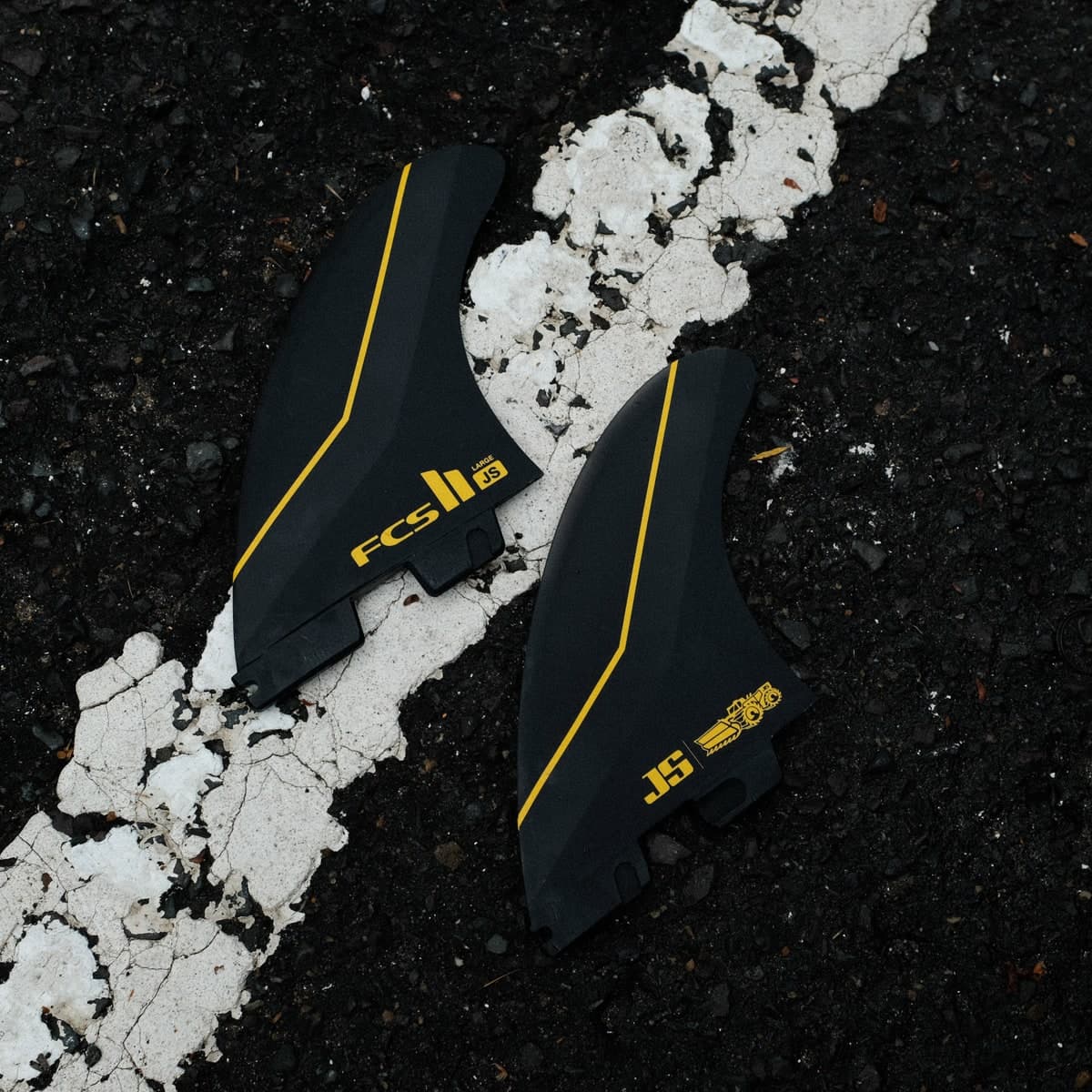 FCS FCS II JS Tri Fins (MED / PC Carbon + AirCore / Black) photo 4